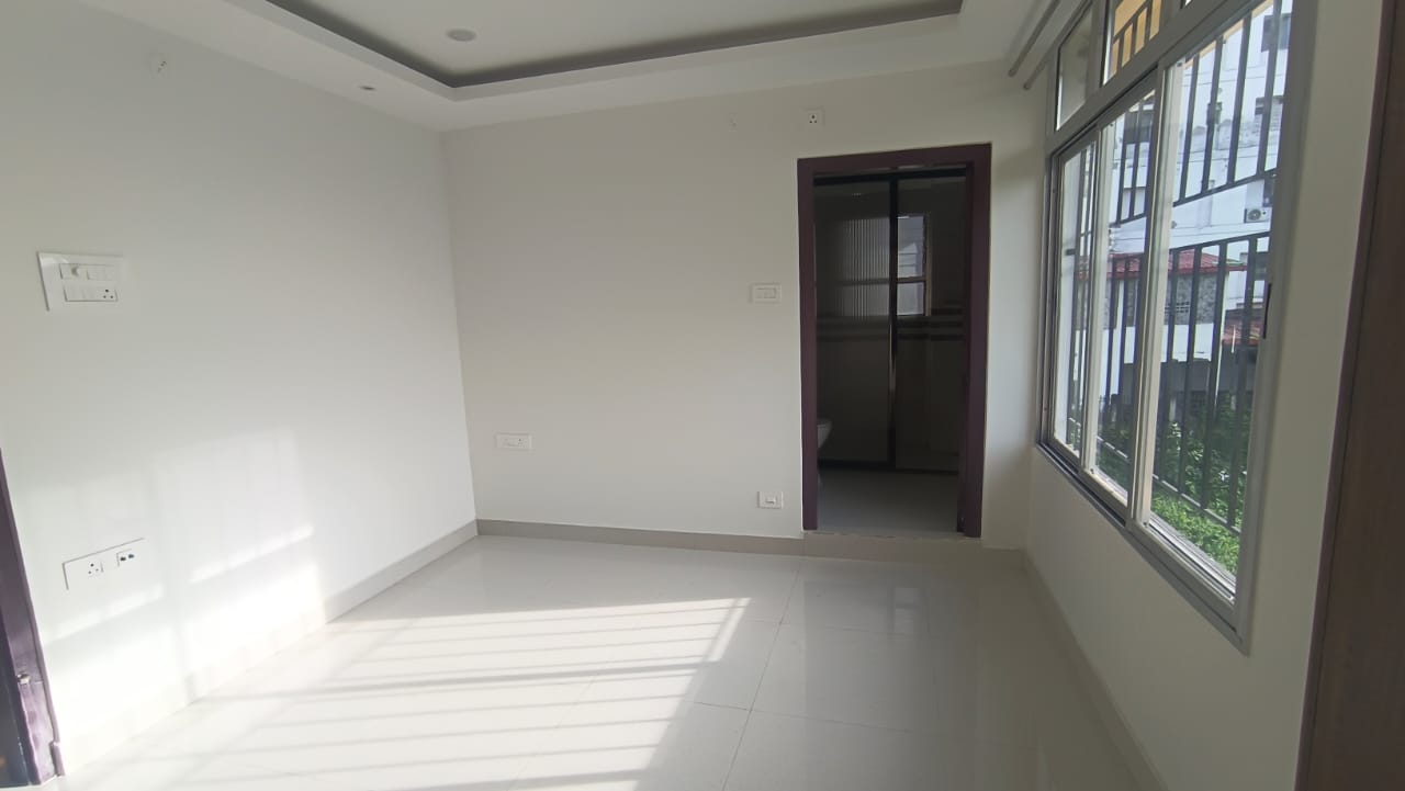 Semi Furnished 3bhk in GS Road, Lachit Nagar, Guwahati, Assam, India for Rent